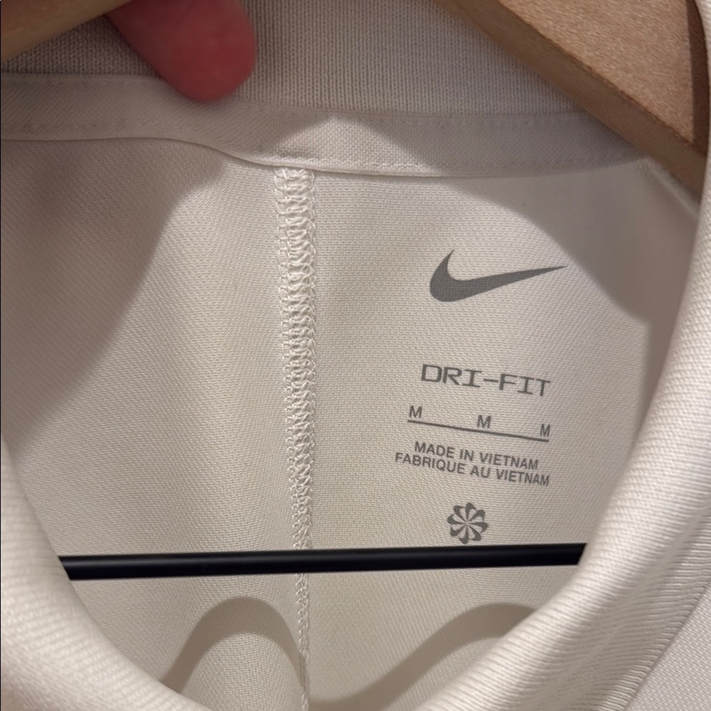 Nike Men's Dri-Fit Golf Polo - White (Medium) - Picture 4 of 4